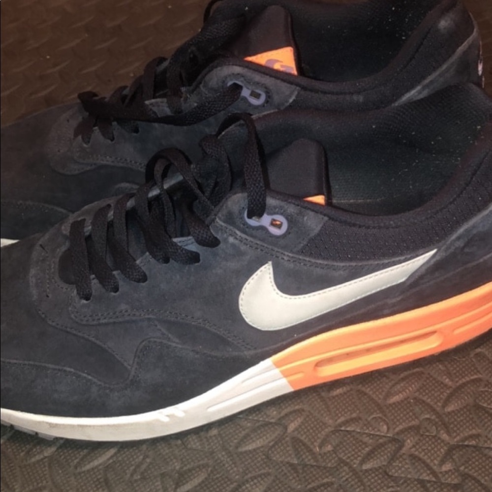 Mens blue suede air man sz 13